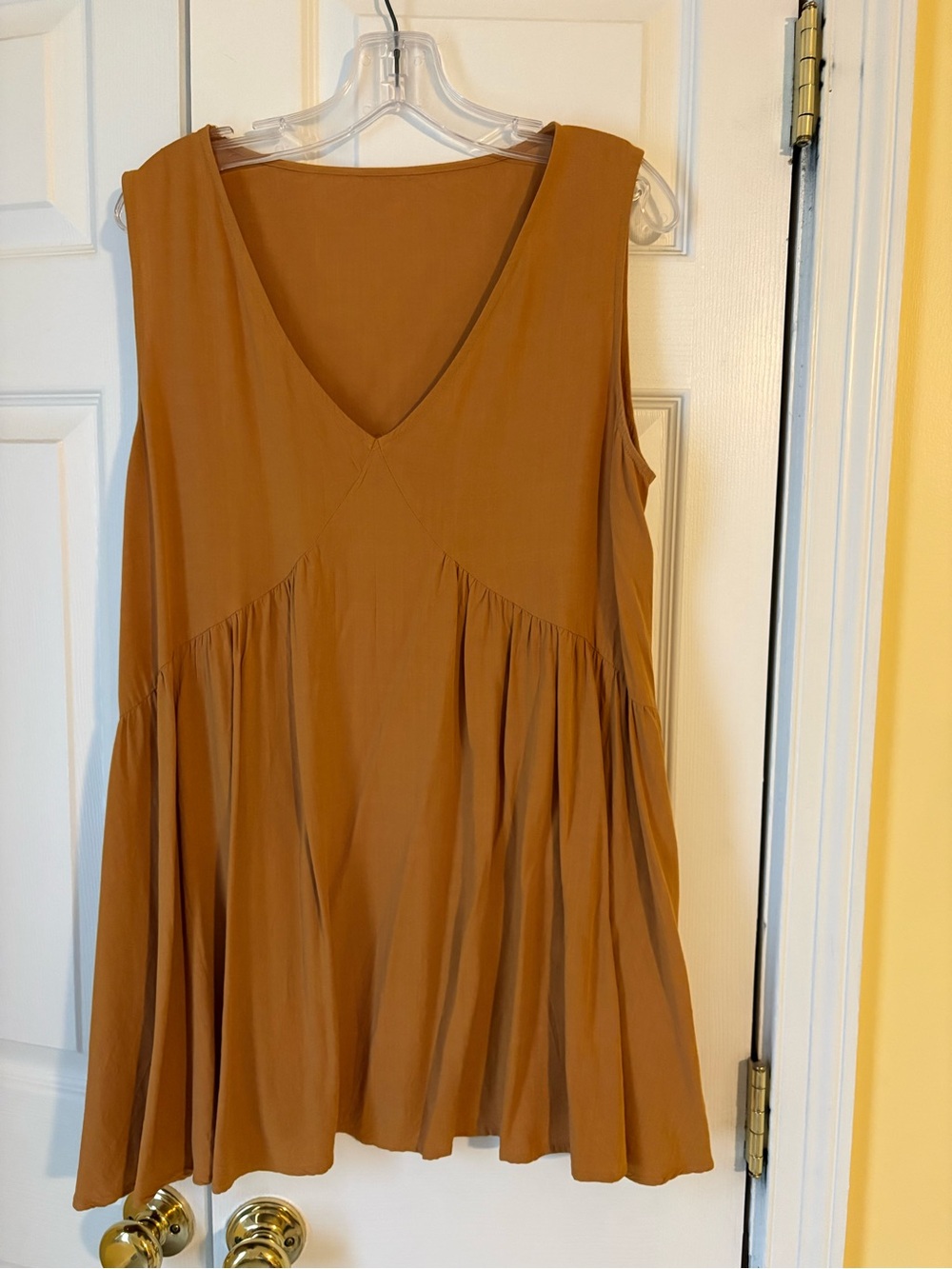 Babydoll dress size lg, gold